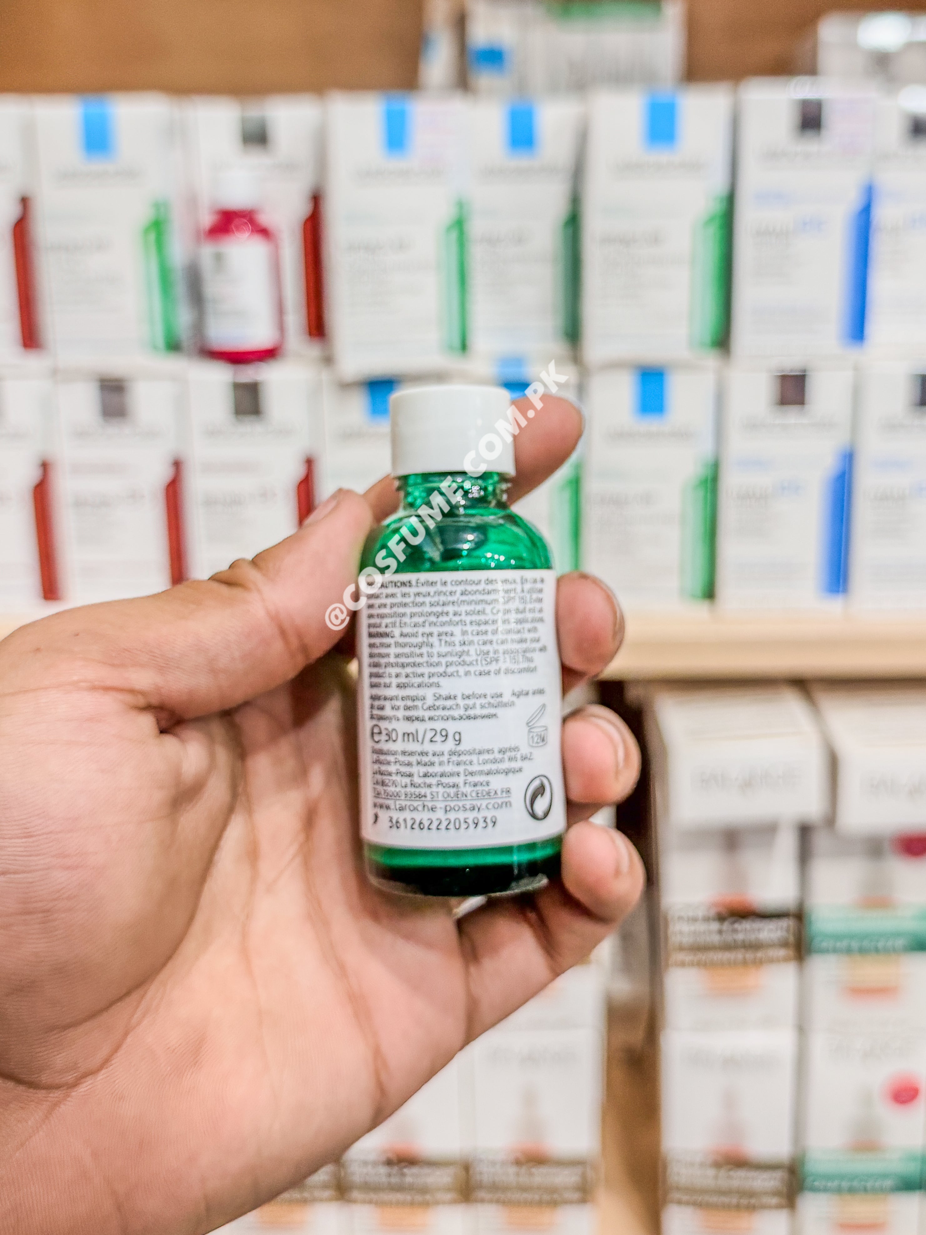 LA ROCHE-POSAY EFFACLAR SERUM

Blemish-Fighting ✨ + Anti-Aging 🧬 Power for Oily, Acne-Prone Skin