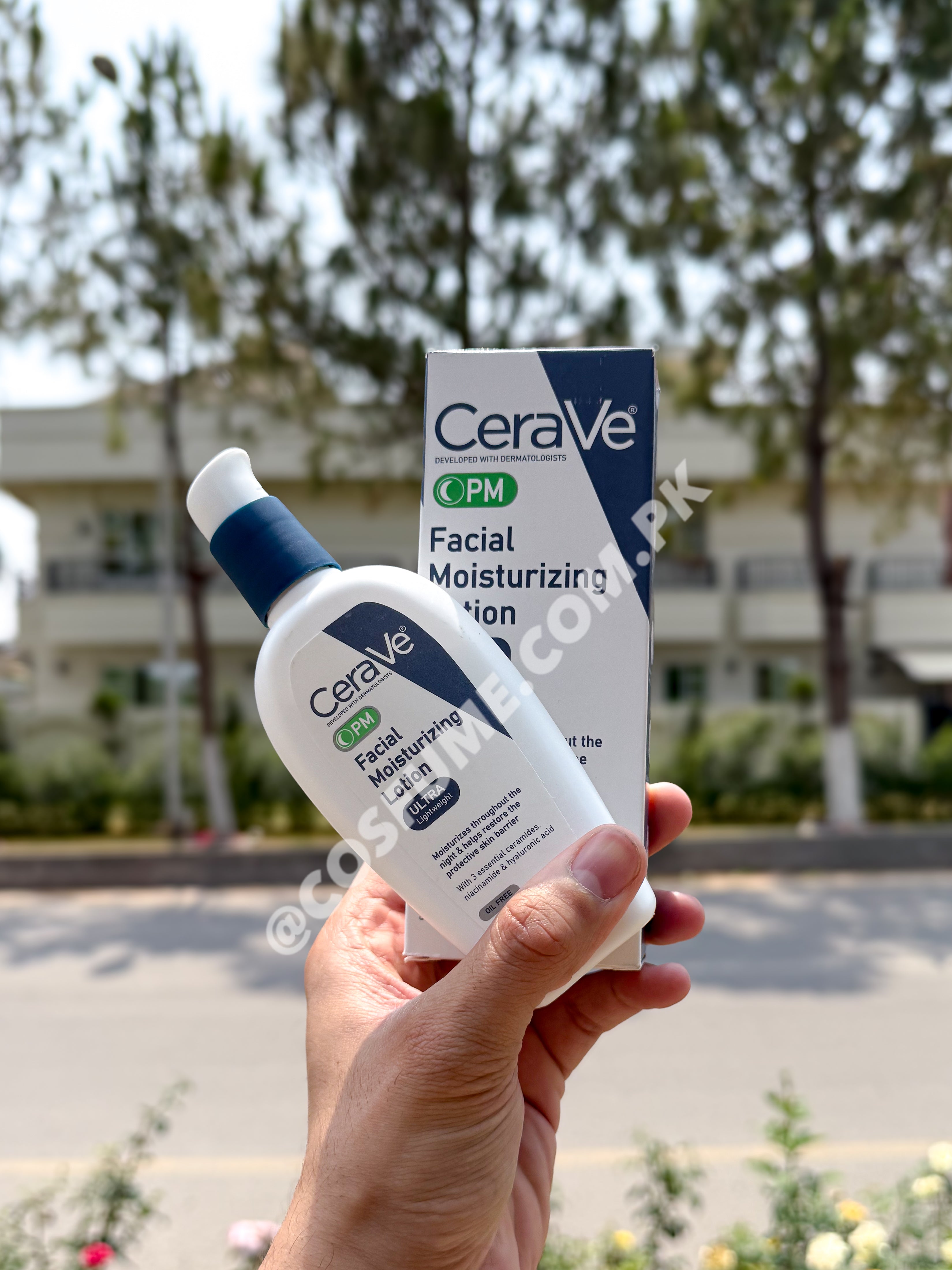 CeraVe PM Lightweight Facial Moisturising Lotion